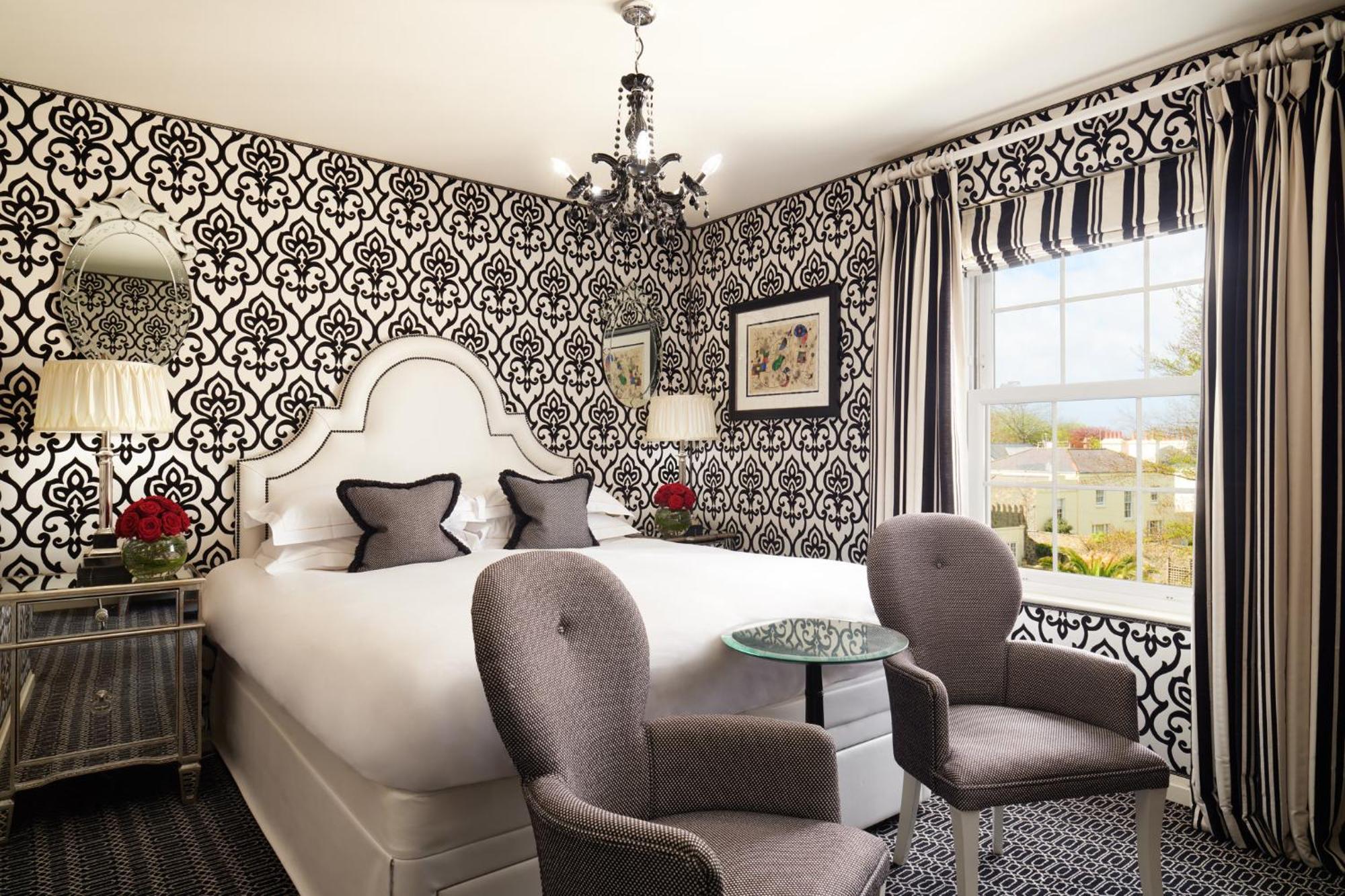 Duke Of Richmond Hotel Saint Peter Port エクステリア 写真